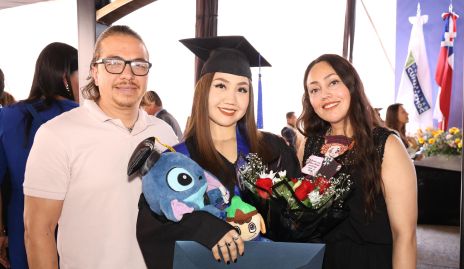  Antonio Bustamante, Yaneri Bustamante y Lili Magaña.