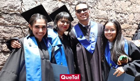  Mónica Torres, Fátima Rodríguez, Carlos y  Norma Torres.