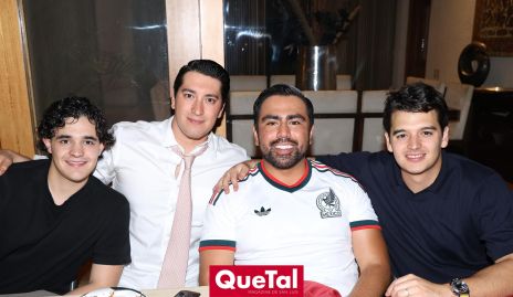  Hugo Cegarra, Juan Pablo de la Fuente, Edson Palomo y Damián Zacarías.