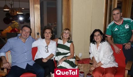  Federico Alcalde, Maru Plascencia, Silvia Aguilar, Cinthia Sánchez y Eduardo Gómez.