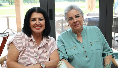  Diana Reyes y Silvia Esparza de Garza.