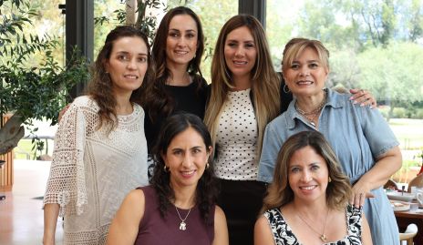  Vanessa Juárez, Adriana Dibildox, Lizeth Lara, Tesi Toranzo, Mónica Games y Marilú Paredes.