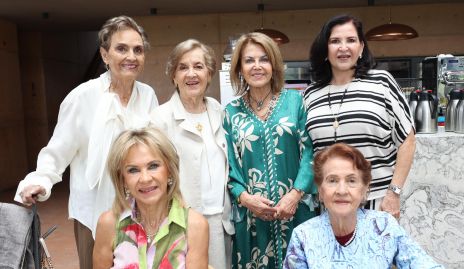  Toyita Villalobos, Cristina Cánovas, Lourdes Bustos de Mendoza, Laura Solís de Cervantes, Gloria Estrada y Licha Carreras.
