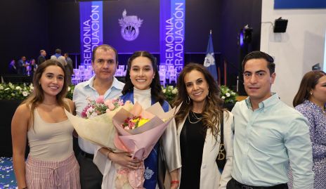  Sofía Garza, Ricardo Garza, Camila Garza, Daniela Díaz de León y Juan Azcona.