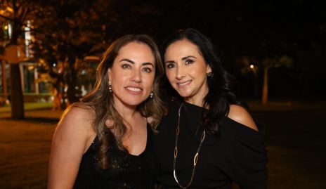  Nardine Chevaile y Claudia Saldaña.