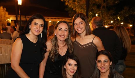  Marisol Dip, Nardine Chevaile, Mónica, Sara Martínez y Verónica Díaz de León.