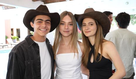  Manuel Díaz Infante, Anabella Mercado y Cayetana Fernández.