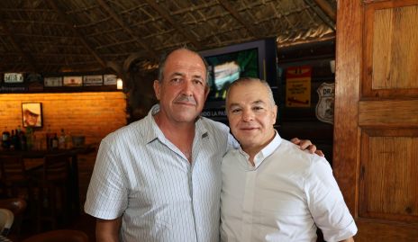 Mauricio Quijano y RP Oscar Pérez.