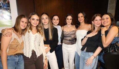  Isabella Galván, Lorenza Hinojosa, Joaquina Morales, Sofía Oliva, Lorena de la Garza, Ximena Delsol, Isabella Hernández y Paulina González.