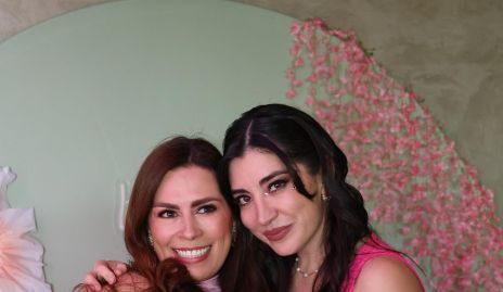  Mónica Cabrera y Daniela López.