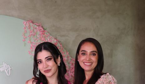  Daniela López y Mirna Guiñan.