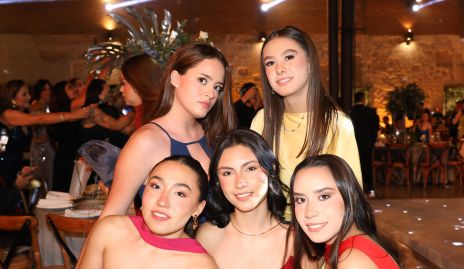  Valeria Loza, Montse Armendáriz, Silvana Grijalva, Natalia Zavala y Majo Infante.