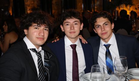  Alejandro Jonguitud, Jorge Delgado y Diego Grande.