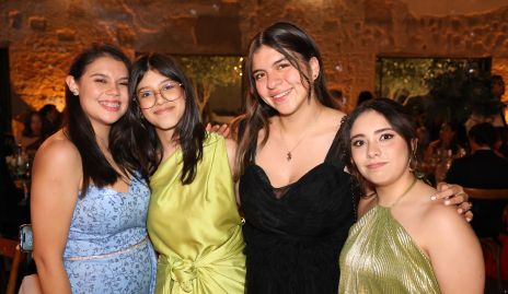  Majo Rodríguez, María Soto,  Paula Camila Hurtado y Sofía Palacios.