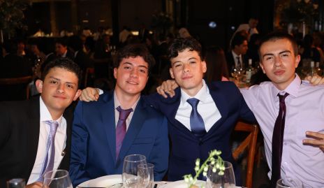 Juan Pablo Pérez, Javier Hernández, Marcelo Casaubón y Ricardo Aguiñaga.