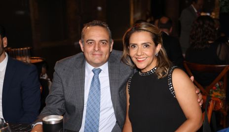  Agustín Dávalos y Jessica Frías.
