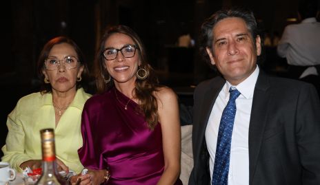  Judith Mejía, Paola Ocampo y José Luis Rodríguez.