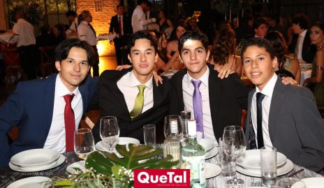 Aldo Rodríguez, Luis Ortiz, Santiago Hernández y Diego.