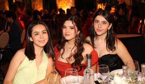  Isabela Martínez, Fernanda Díaz y Jimena Barbaerena.