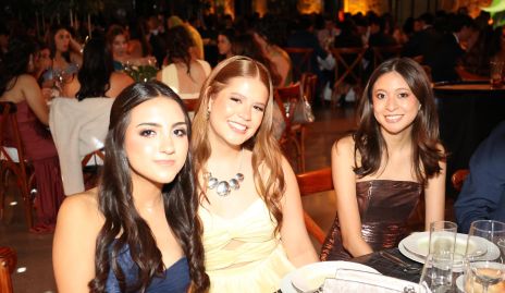  Renata Leija, Natalia y Romina Jasso.
