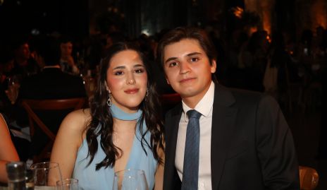  Meli Cansino y Santiago Nava.