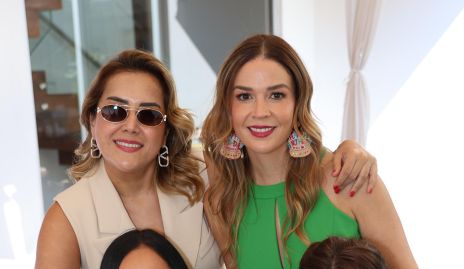  Sandra Vázquez, Geo Rivera, Gabriela Konishi y Mayra de la Tejera.