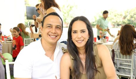  Jonás Galván y Elizabeth Díaz.