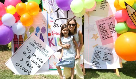  Elizabeth Treviño con su hija Paula.
