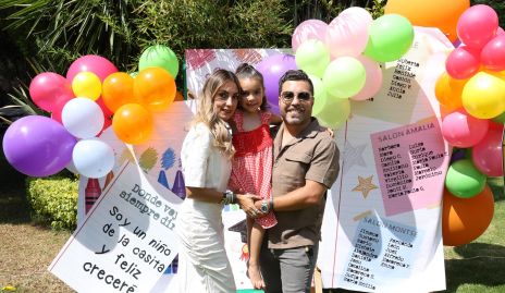  Ana Gabriela Astorga, Carlota Cabral y Oscar Cabral.