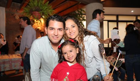  Rodrigo de la Rosa, Alejandra de la Rosa y Alejandra Rangel .