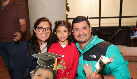  María Laura, Laura y Edgar.