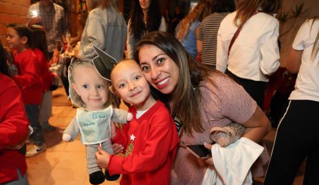  Montse y Ania.