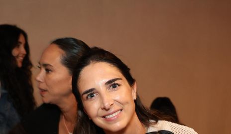  Marina Jourdain y Doménica Leos.