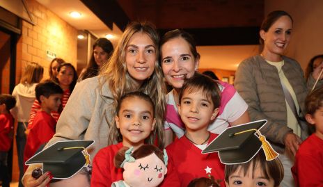  Ana Gaby Astorga, Carlota Cabral, Cristina Castañares y Enrique Suárez.