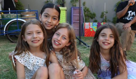  Natalia, Julia, Isabela y Anajose.