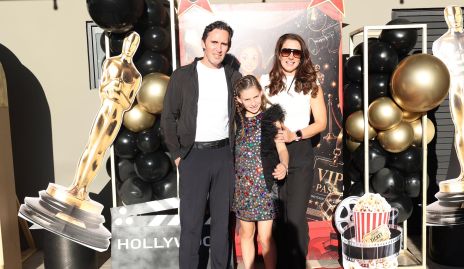  Edgardo Martínez y Judith Gómez con su hija Elena.