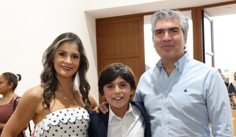  Montserrat García, Iker Villanueva y Manuel Villanueva.