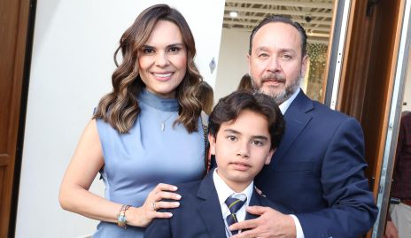  Alejandra Díaz de León, Joanqui Conde y Juan Carlos Conde.