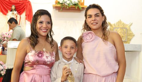  Marilupe Reyna, Rodrigo Barragán y Maribel.