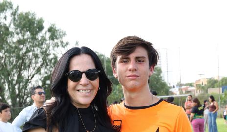  Claudia Martinez y Gaston González.