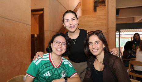  Valeria Larrondo, Eva Hidalgo y Majo Vázquez.