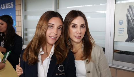  Renata Stevens y Montse Orozco.