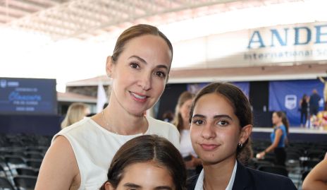  Lila, María e Inés Güemes.
