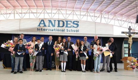  Graduación de Primaria del Andes International School.