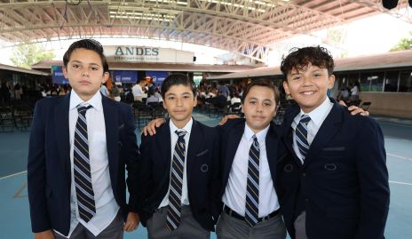  Andrés Nava, Marcelo Borja, Javier Gómez y Mateo Esquivel.