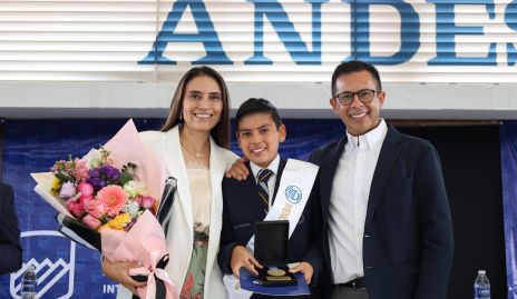  Gris Casas, Andrés y Emmanuel Díaz de León.