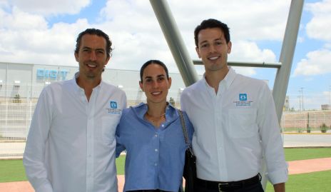  Mauricio Abella, Mónica y Sergio Bedolla.