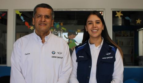  Carlos Gutiérrez y Michelle García.