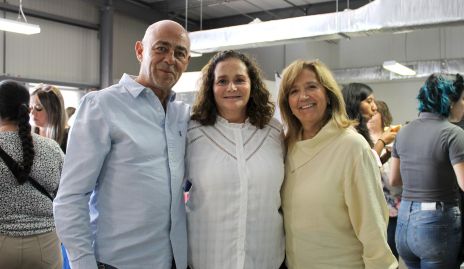  Toño Tomás Obrador, Mary Meade y Armida Enríquez.