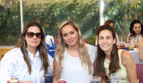 Isa López, María Torres y Jimena.